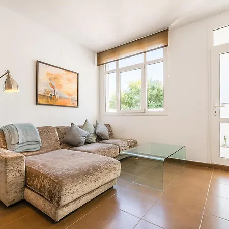 4 Bedroom Lovely In