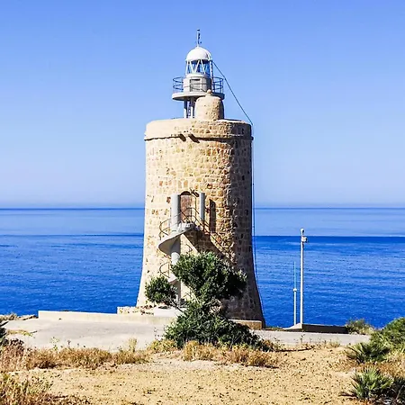 Gorgeous In Будинок відпочинку Коніль-де-ла-Фронтера