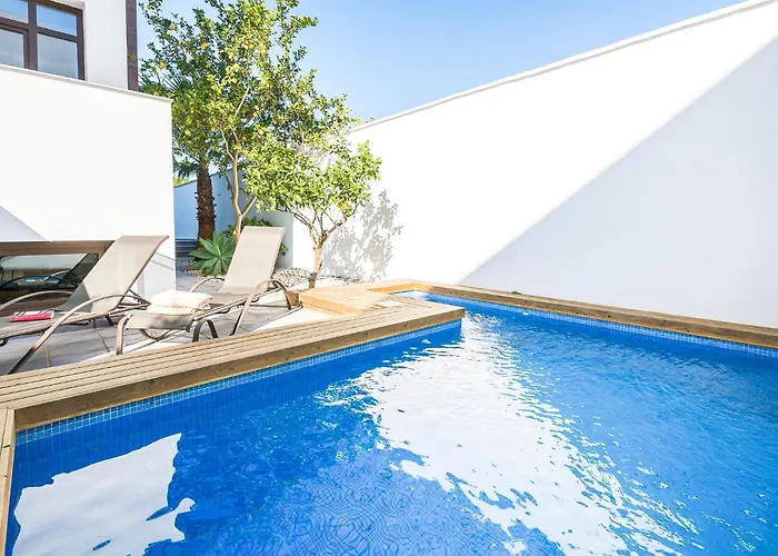 Vakantiehuis Gorgeous In *